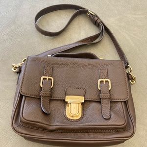 Kate Spade brown leather purse in excellent condition